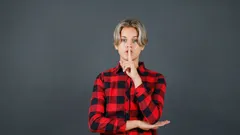 11 cose che, secondo gli psicologi, non dovresti mai condividere, nemmeno con gli amici.